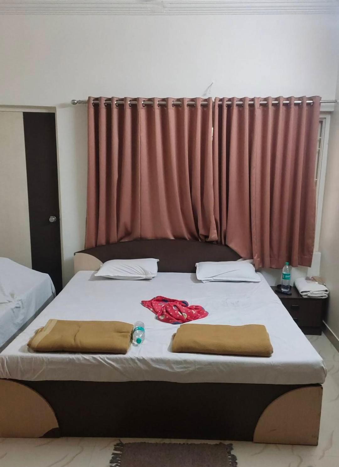 Vila Shree Saurashtra Leuva Patel Samaj Nāthdwāra Exteriér fotografie